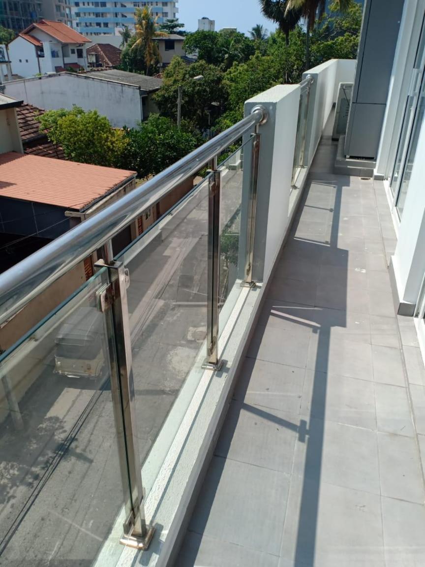 Skyway Apartment *